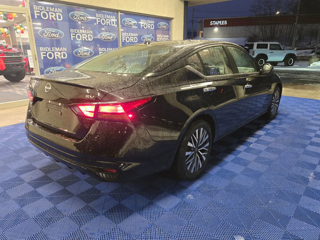 Used 2024 Nissan Altima 2.5 SV image 6