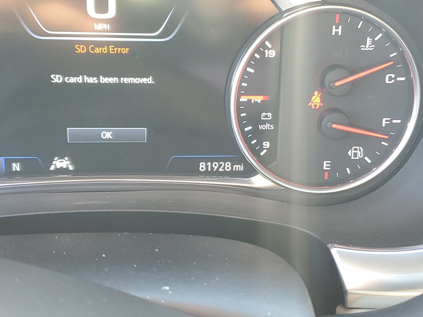 Used 2022 Chevrolet Traverse Premier FWD image 28