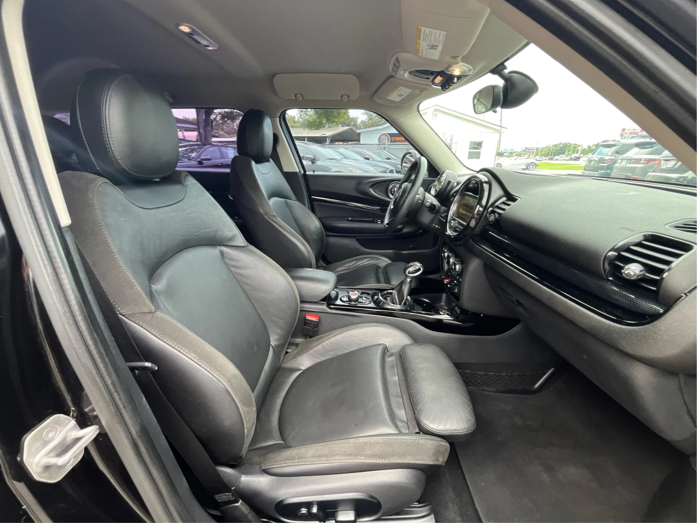 Used 2017 MINI Cooper Clubman ALL4 AWD/4WD image 22