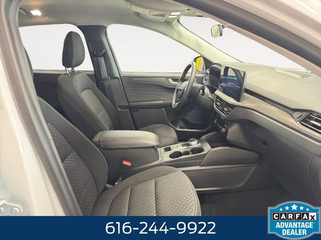 Used 2023 Ford Escape Active w/ Tech Pack #2 AWD/4WD image 4