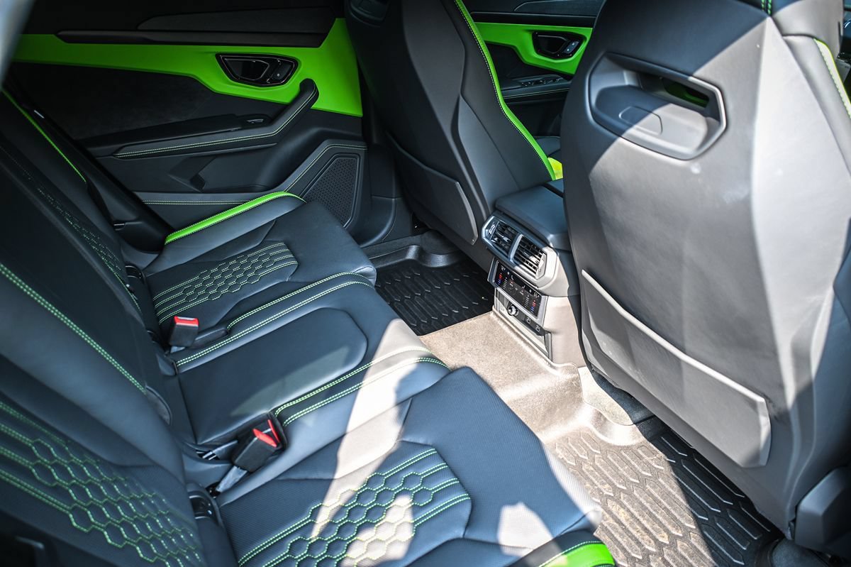 Used 2024 Lamborghini Urus S AWD/4WD image 28