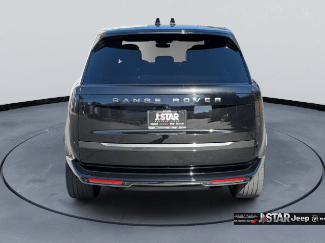 Used 2025 Land Rover Range Rover Long Wheelbase SE AWD/4WD image 6