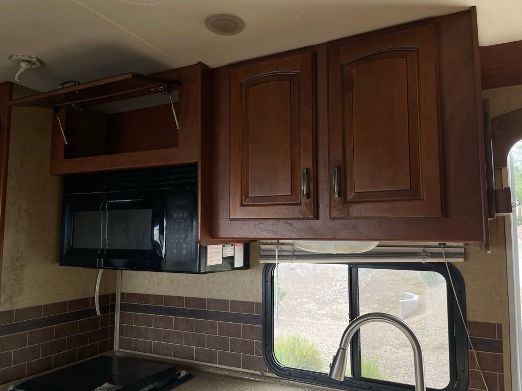 Used 2013 Ford E-450 and Econoline 450 Super Duty w/ Motorhome Prep Pkg RWD image 51