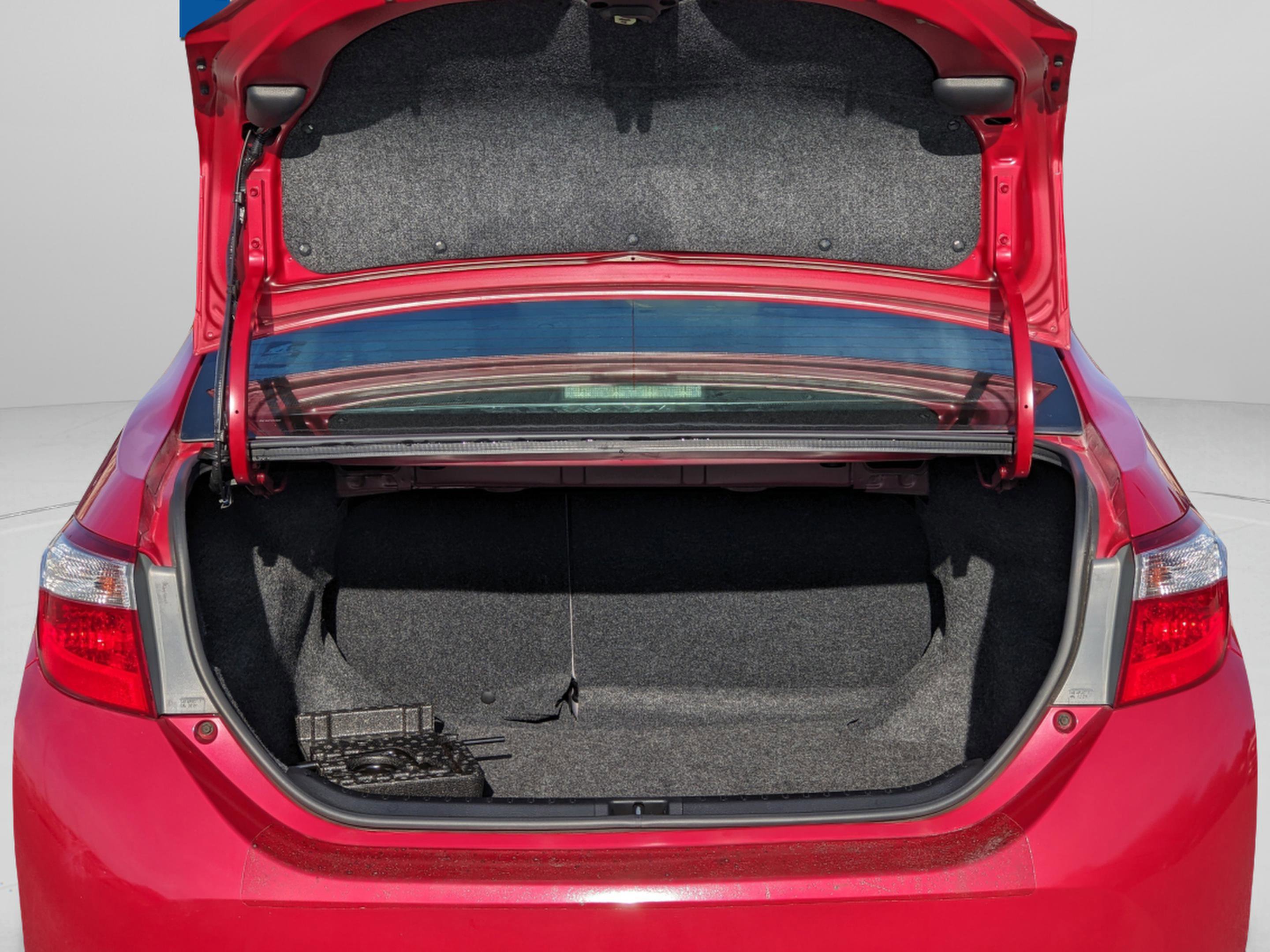 Used 2016 Toyota Corolla LE image 13