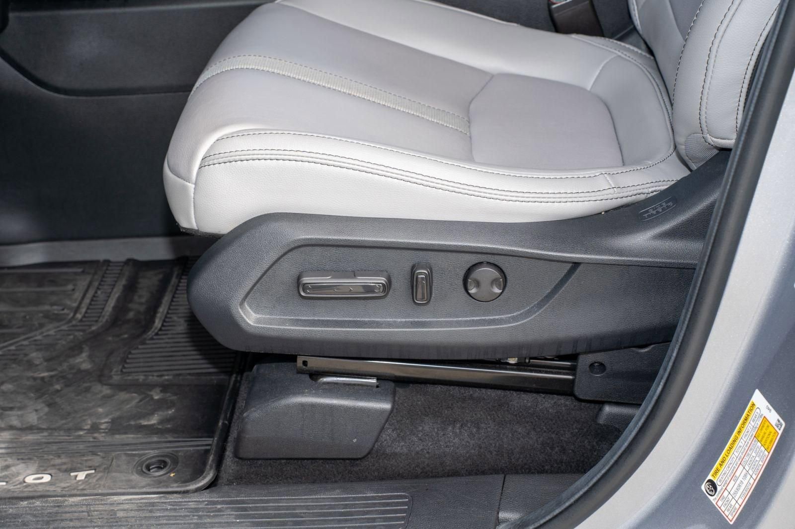 Certified 2024 Honda Pilot EX-L image 32