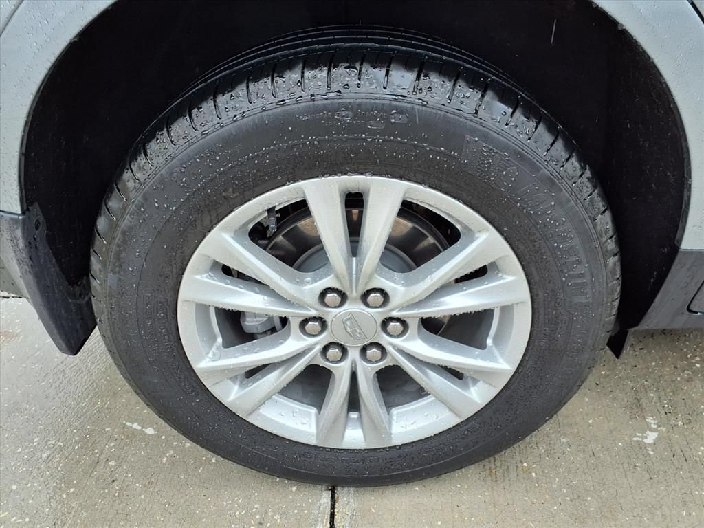 Used 2023 Cadillac XT5 Luxury FWD image 7