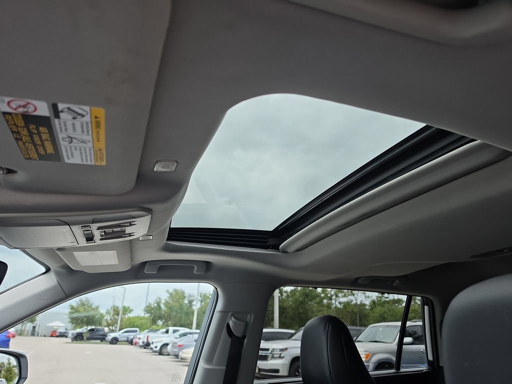 Certified 2026 Toyota Highlander XLE AWD/4WD image 26