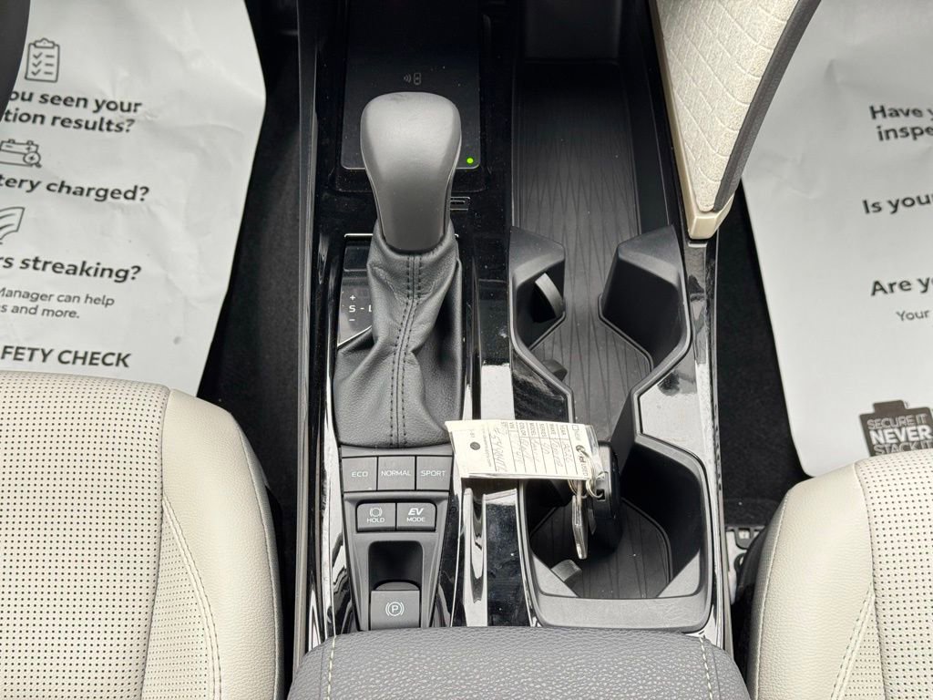 Used 2026 Toyota Camry XLE image 34