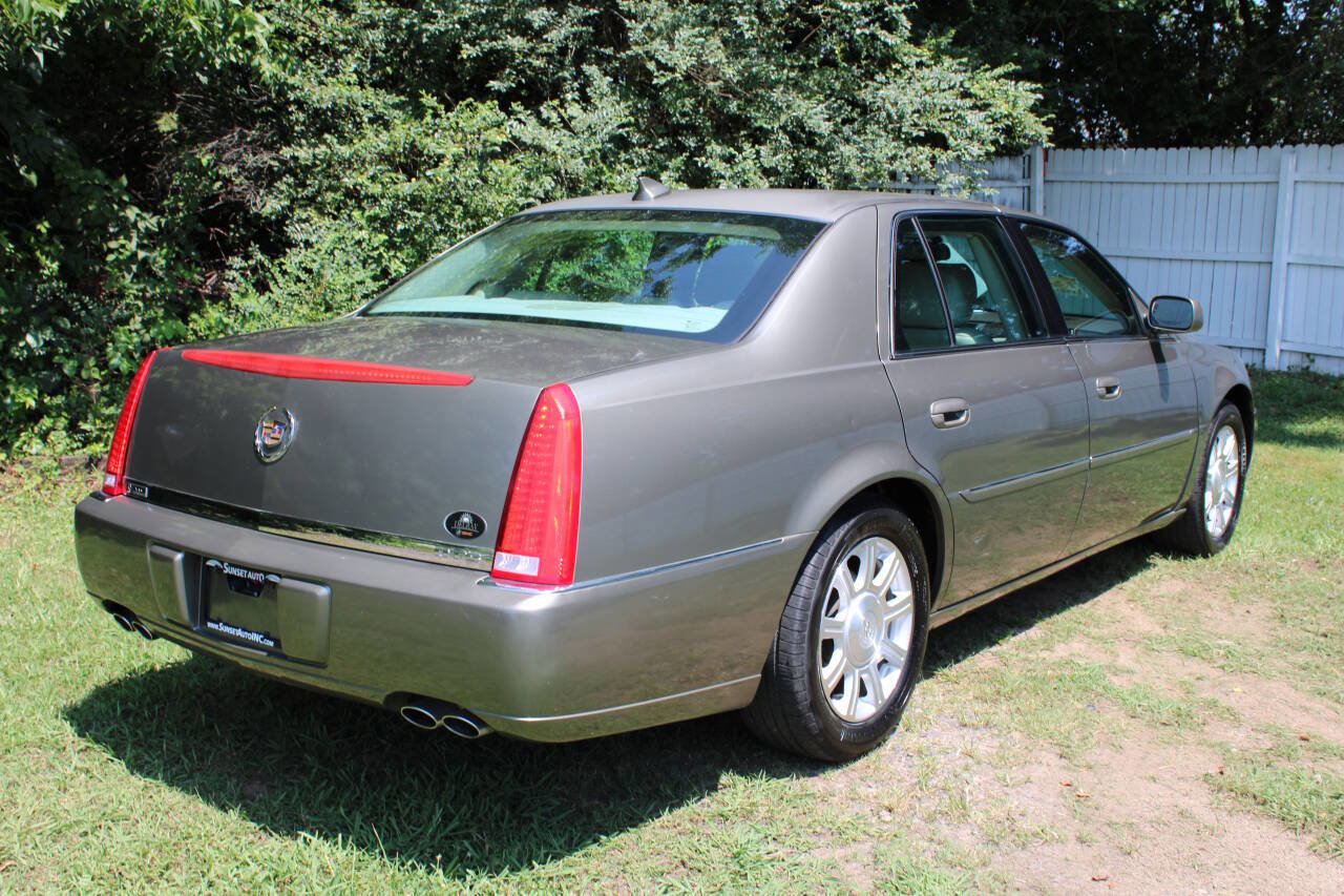 Used 2011 Cadillac DTS image 7