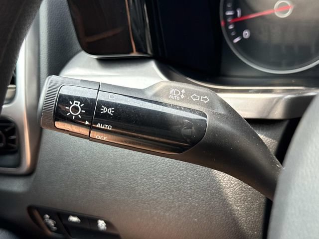 Used 2023 Kia Sorento LX FWD image 26