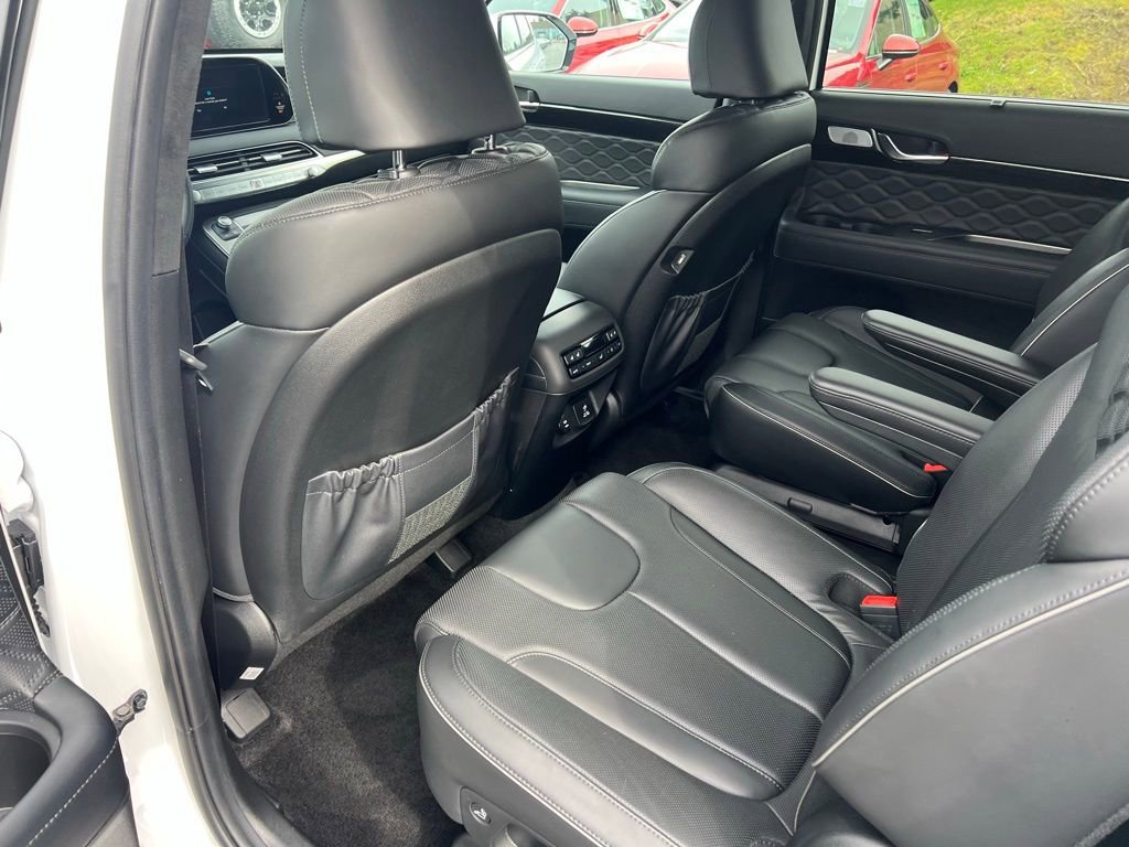 Used 2020 Hyundai Palisade Limited image 16