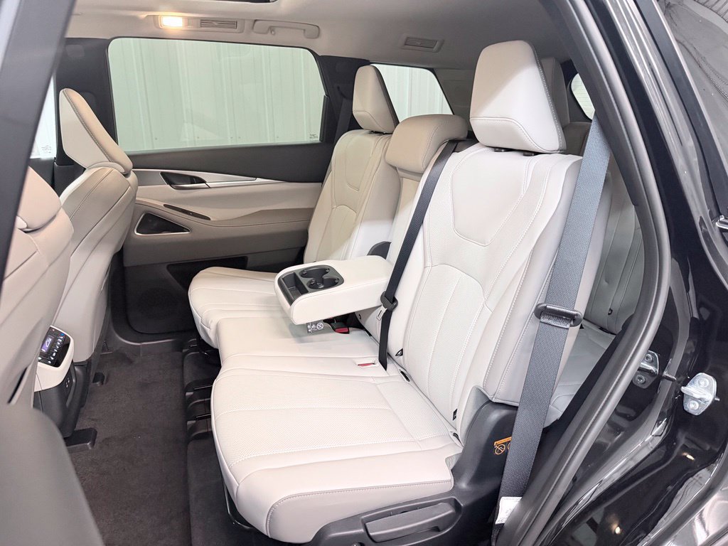 New 2027 INFINITI QX60 Luxe w/ Cargo Package FWD image 39