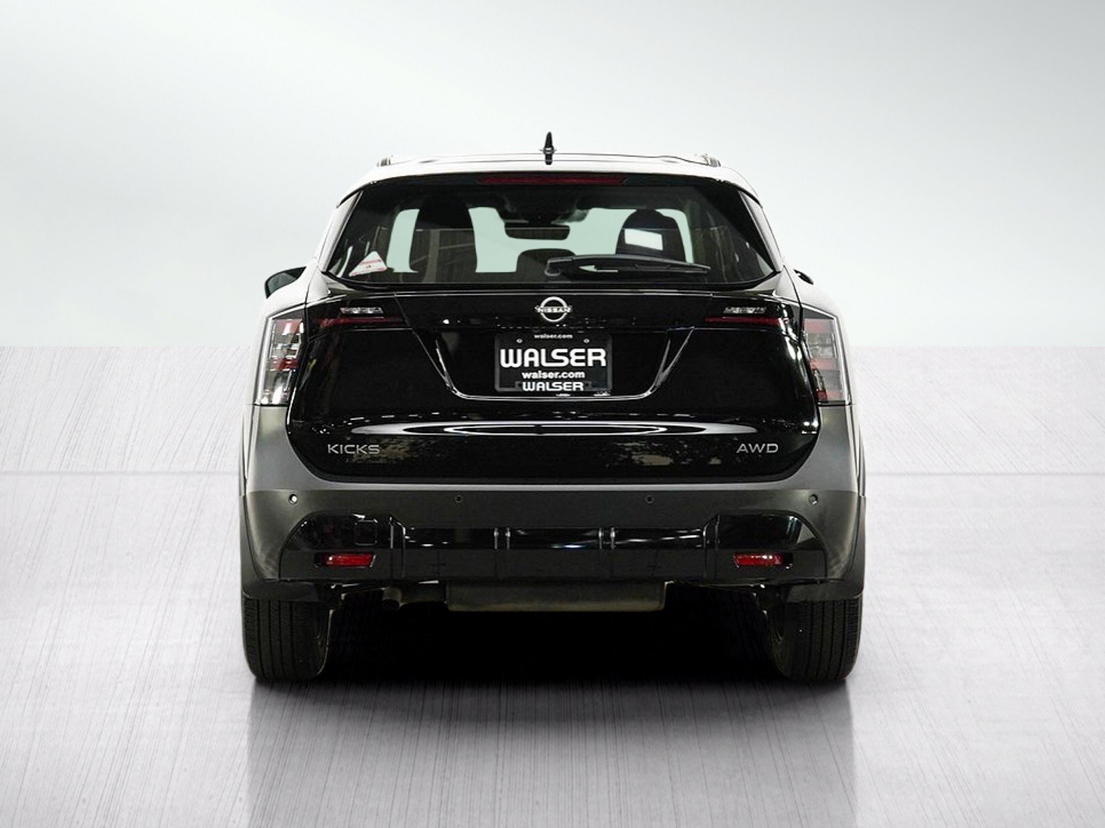 Used 2025 Nissan Kicks SV w/ SV Premium Package AWD/4WD image 5