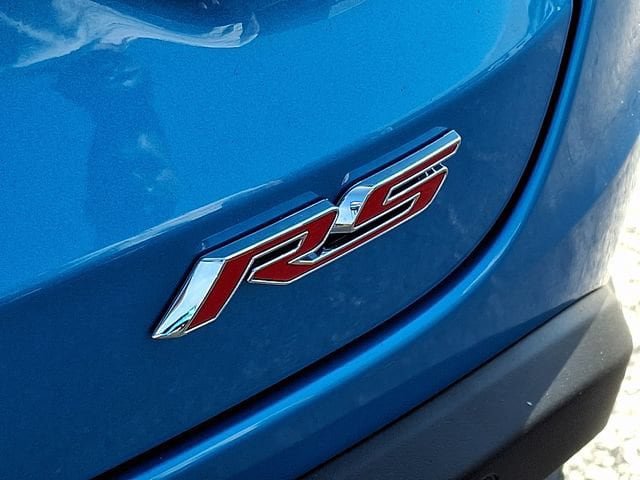 New 2026 Chevrolet Trax RS w/ Sunroof Package FWD image 21