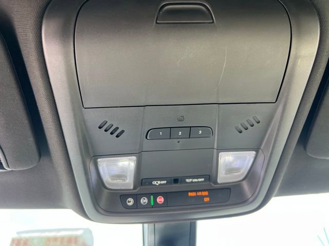 Used 2019 Cadillac XT5 FWD image 19