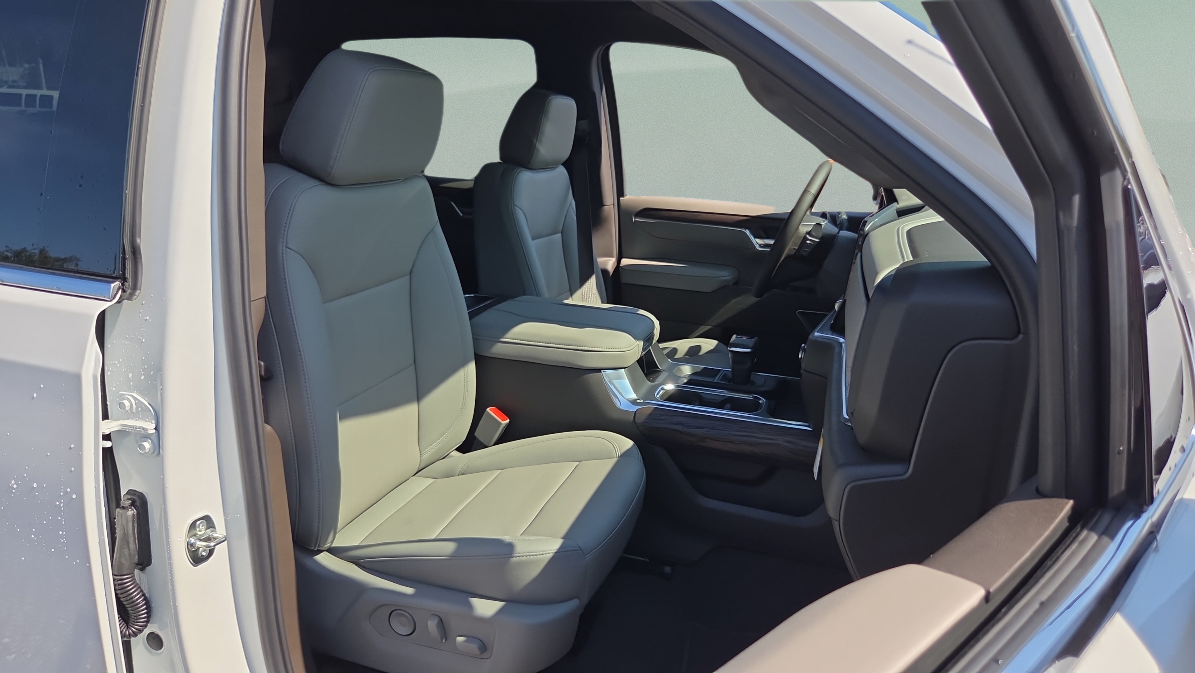 New 2026 GMC Sierra 1500 SLT w/ SLT Premium Package AWD/4WD image 21