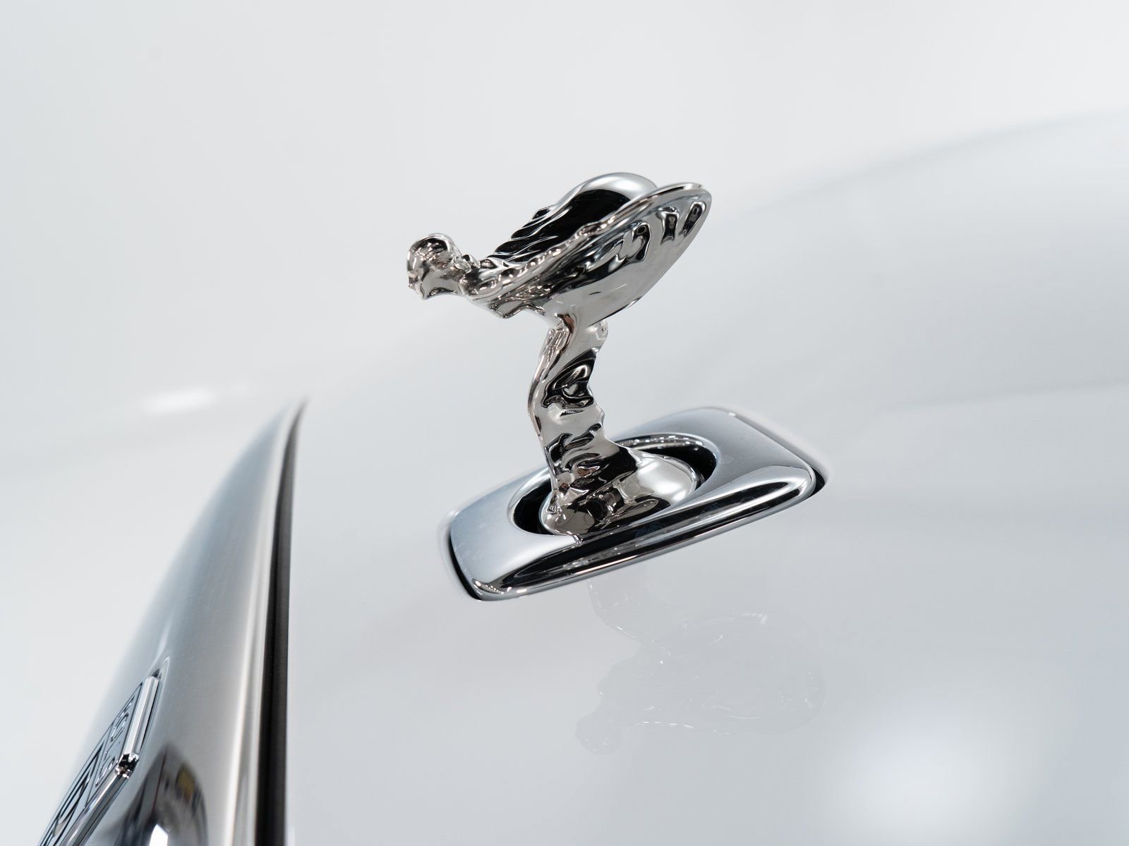 New 2026 Rolls-Royce Spectre Inspired By Primavera image 49