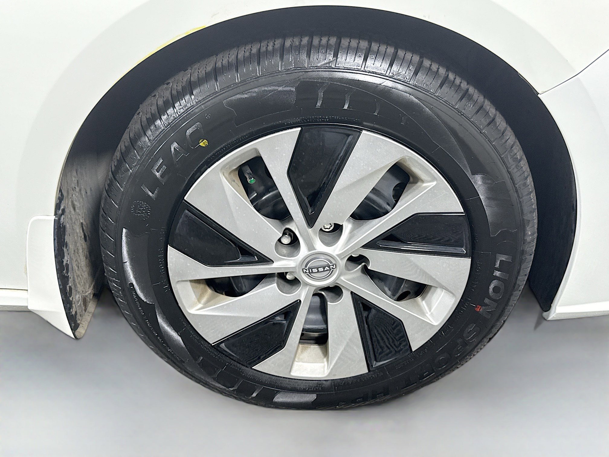 Used 2023 Nissan Altima 2.5 S image 32