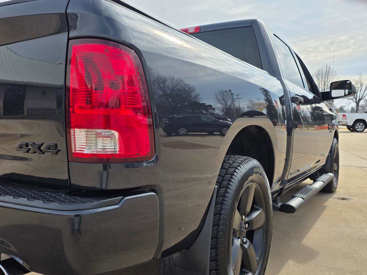 Used 2019 RAM 1500 Express w/ Wheel & Sound Group image 18