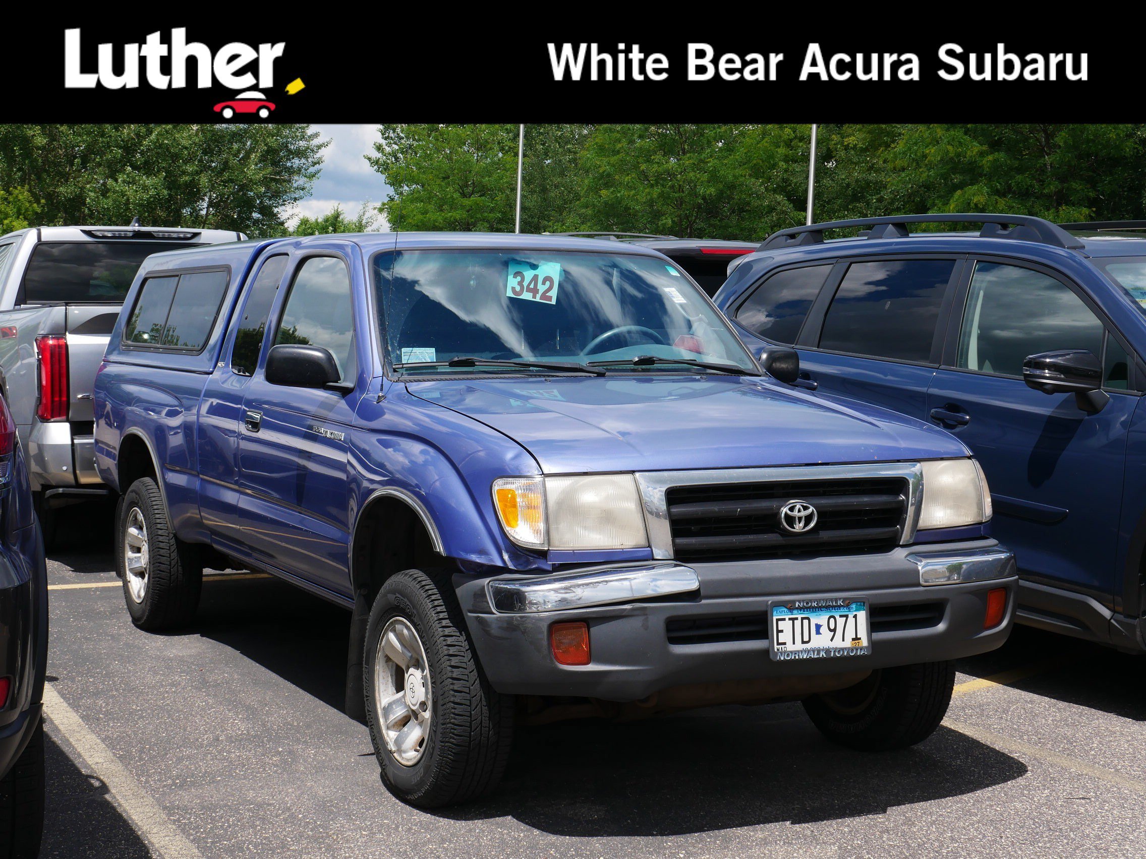 Used 1999 Toyota Tacoma PreRunner RWD image 1
