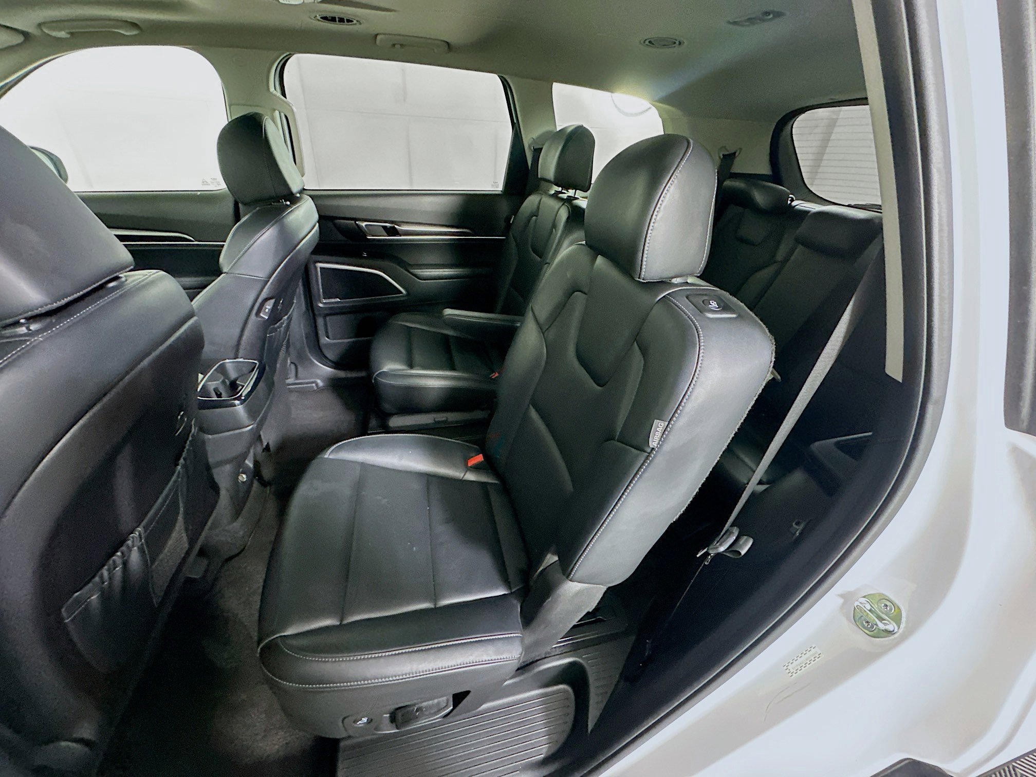 Used 2025 Kia Telluride S image 29