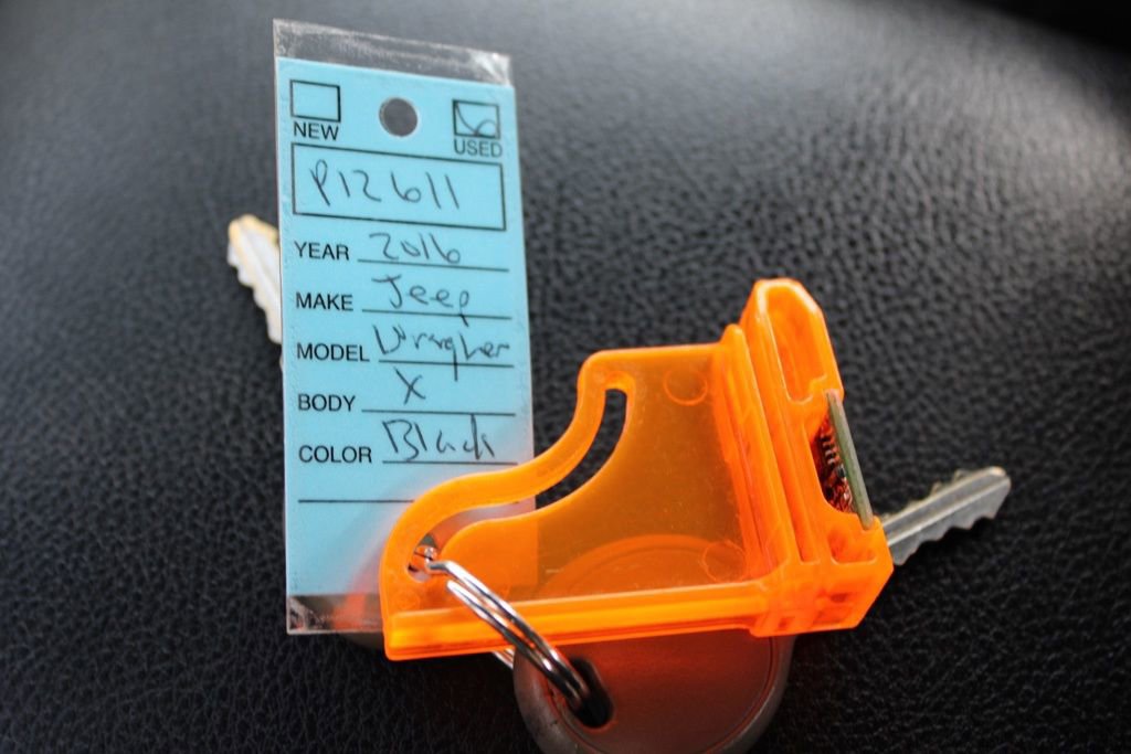 Used 2016 Jeep Wrangler Unlimited Sport w/ Max Tow Package image 29