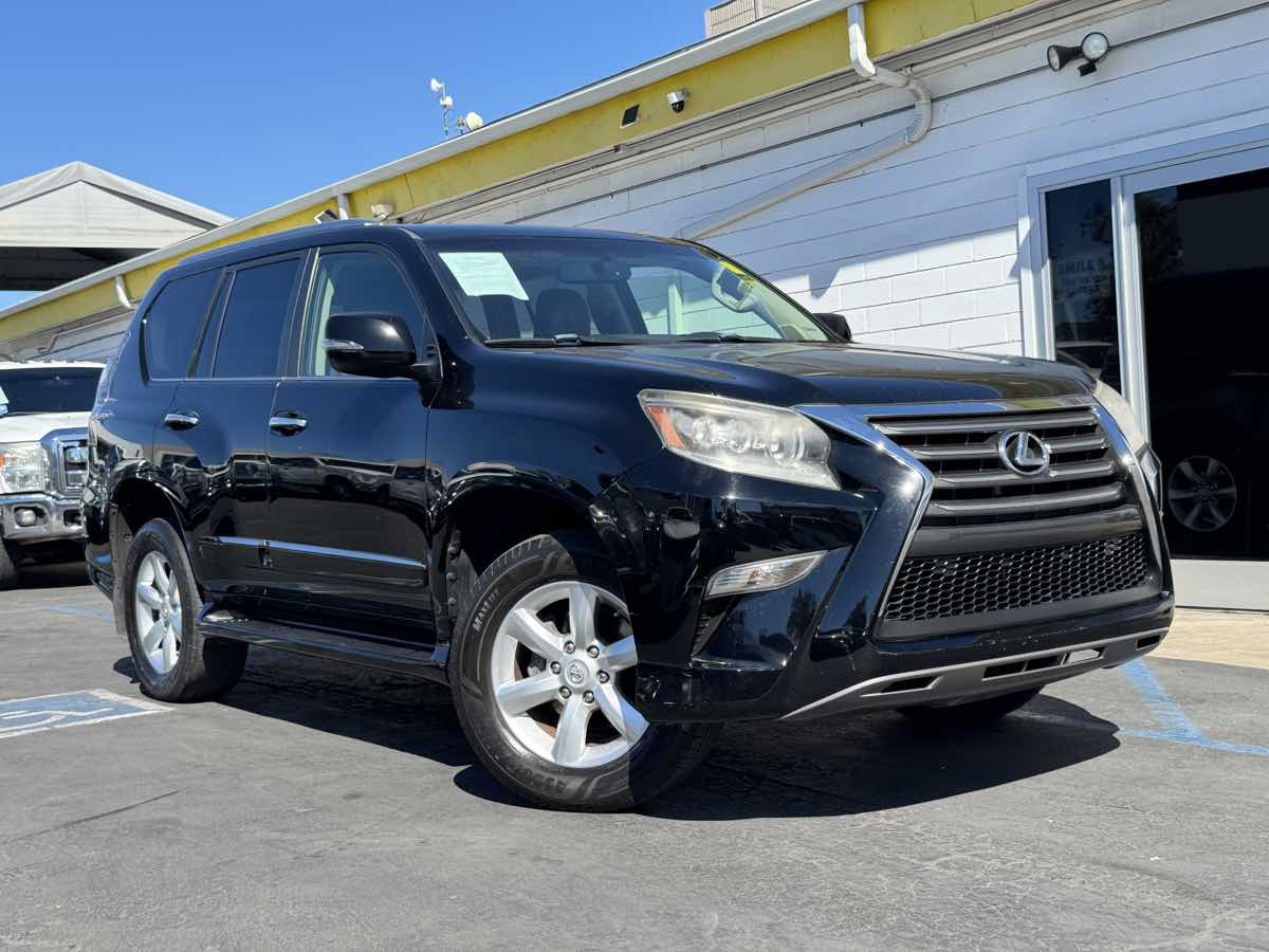 Used 2014 Lexus GX 460 AWD/4WD image 2