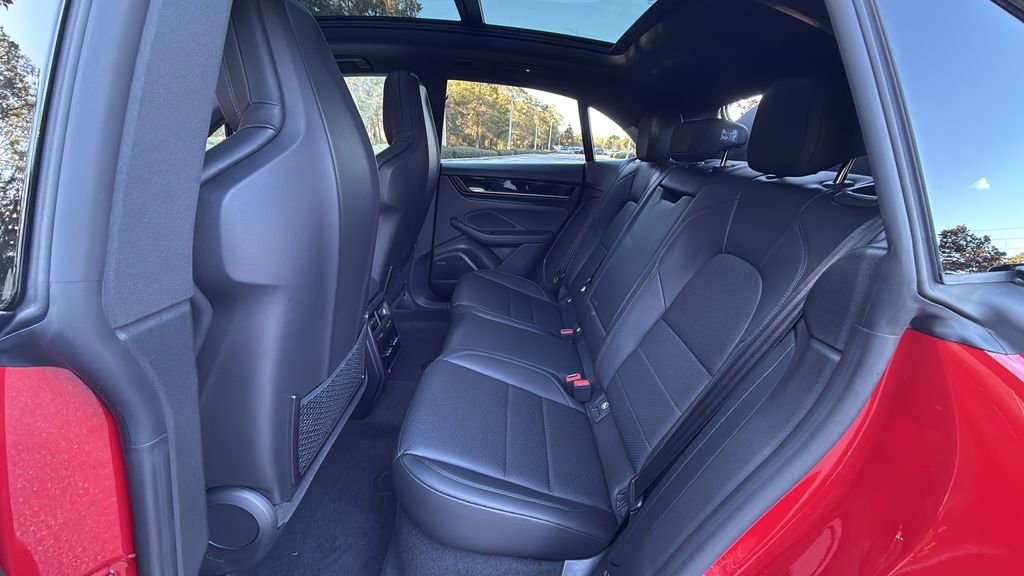 New 2026 Porsche Macan 4 Electric image 16