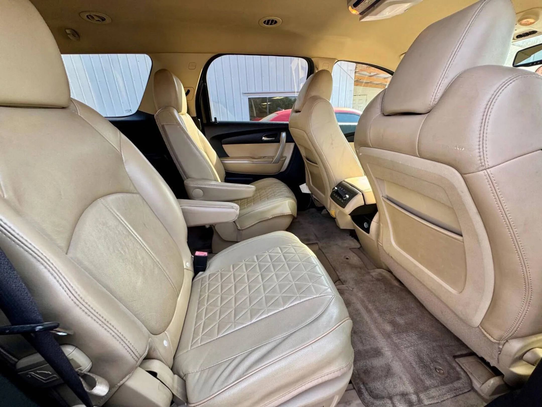 Used 2011 GMC Acadia SLT image 14