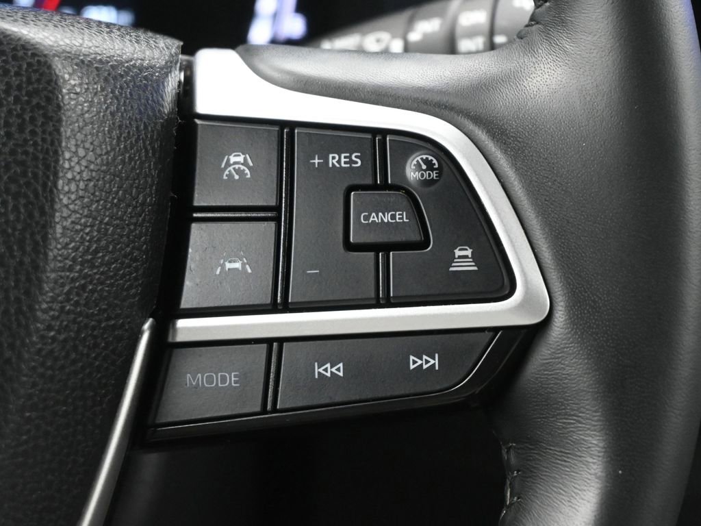 Used 2024 Toyota Grand Highlander XLE image 7