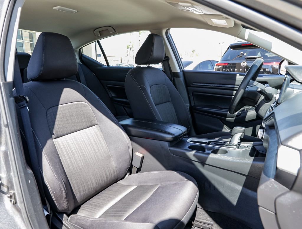 Used 2024 Nissan Altima 2.5 S image 18
