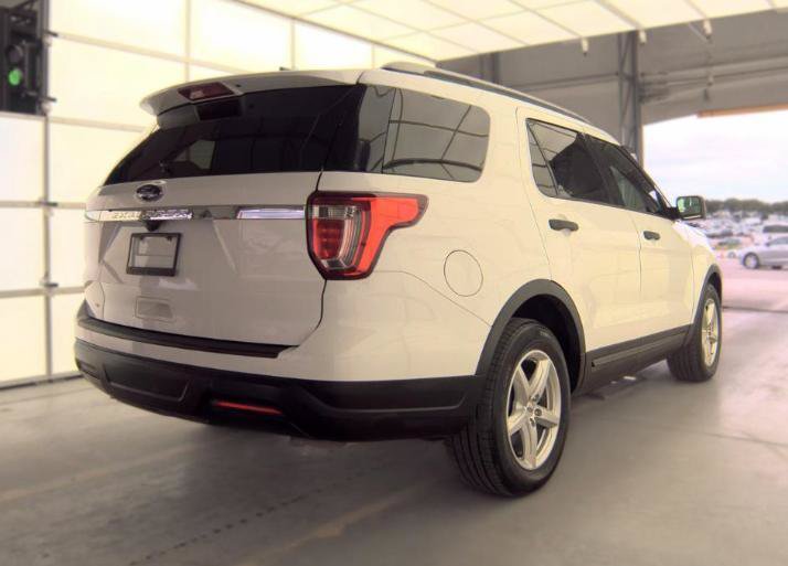 Used 2018 Ford Explorer FWD image 3