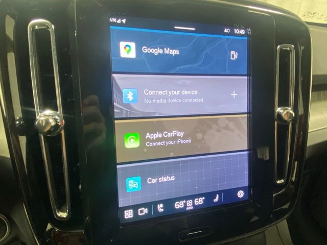 Certified 2025 Volvo XC40 B5 Core AWD/4WD image 18