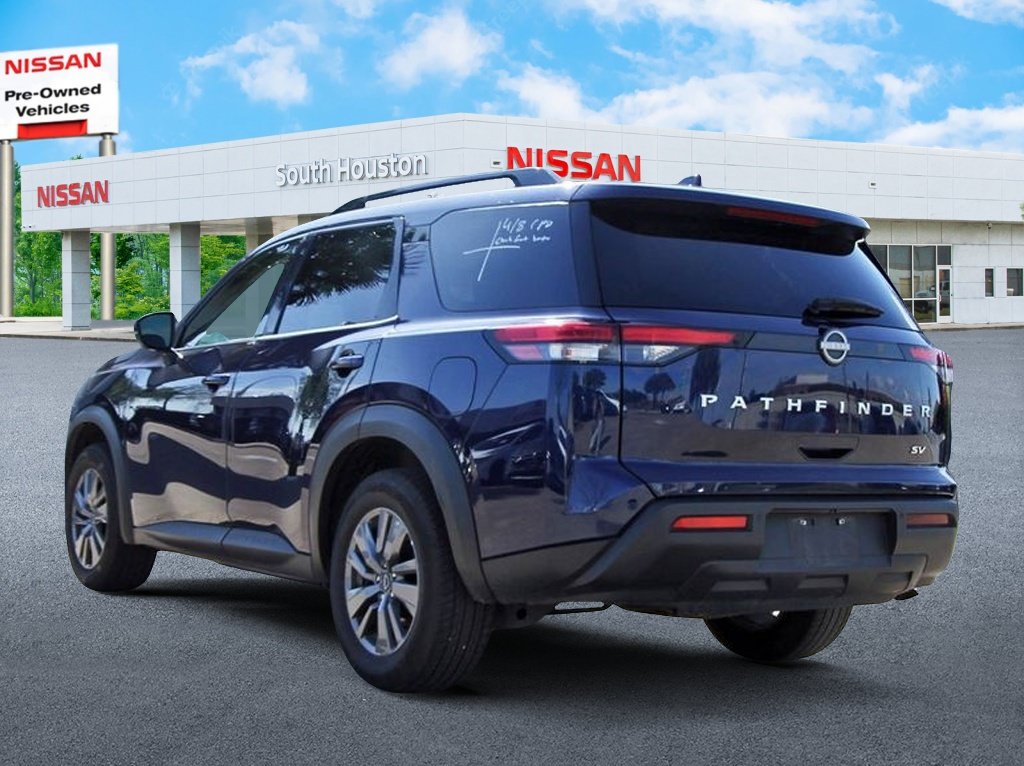 Certified 2024 Nissan Pathfinder SV FWD image 3