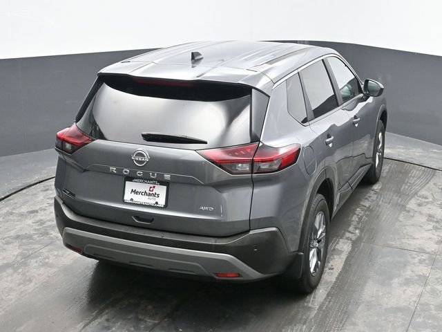 Used 2023 Nissan Rogue S image 27