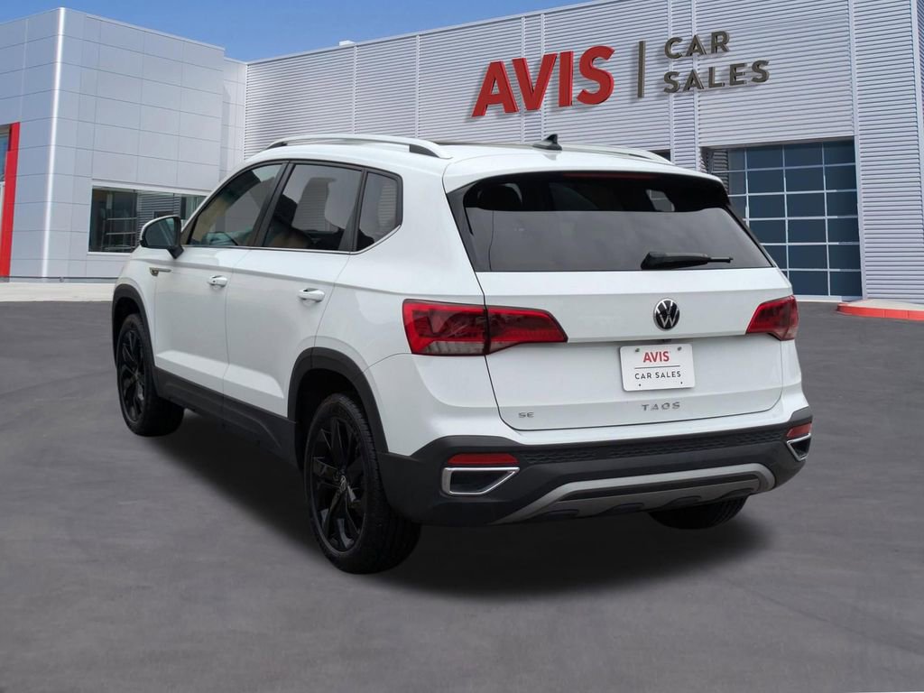 Used 2024 Volkswagen Taos SE image 9