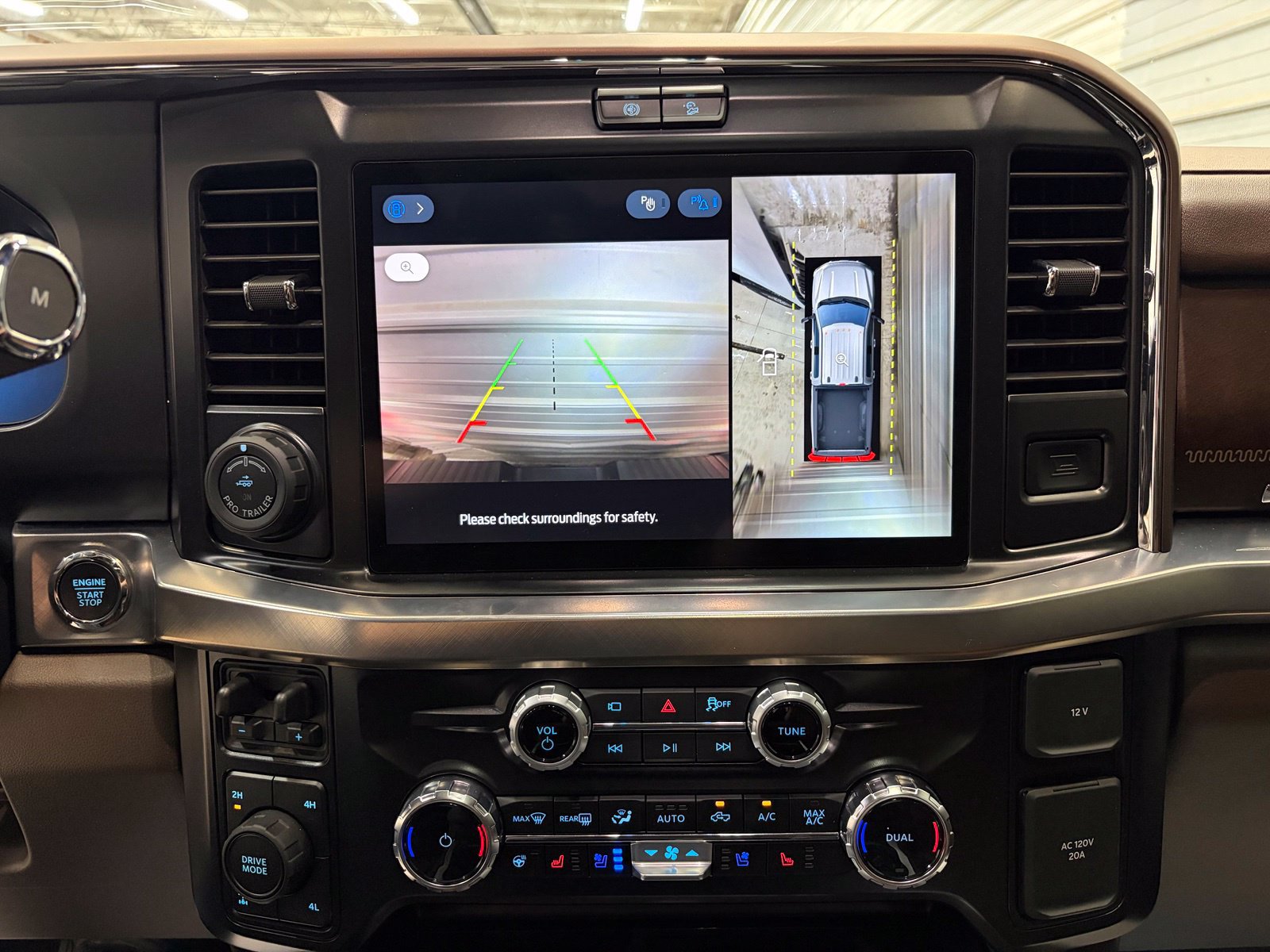 Used 2026 Ford F350 4x4 Crew Cab Super Duty image 19