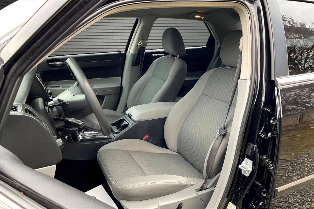 Used 2007 Chrysler 300 RWD image 20