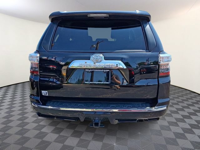 Used 2022 Toyota 4Runner Limited AWD/4WD image 5