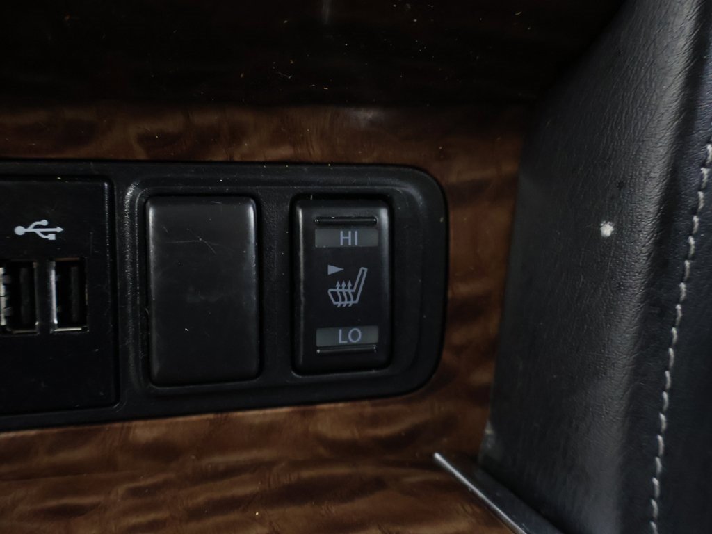 Used 2019 Nissan Armada SV image 45