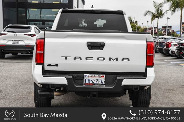 Used 2025 Toyota Tacoma SR5 AWD/4WD image 7