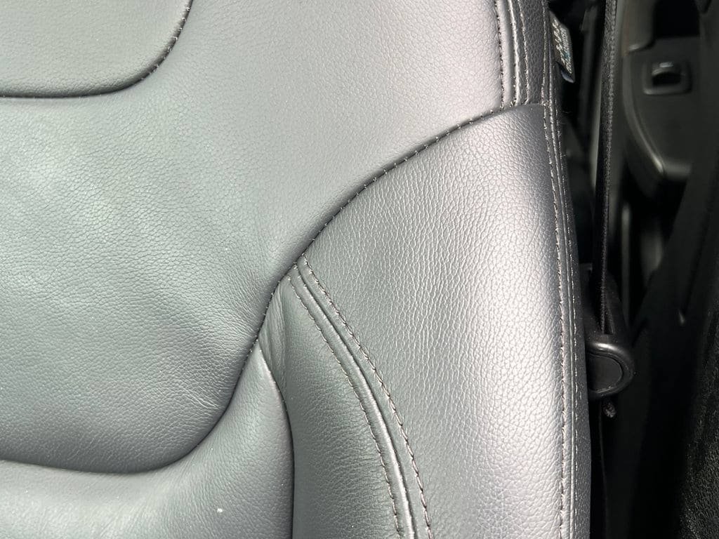 Used 2016 Jeep Cherokee 75th Anniversary FWD image 12