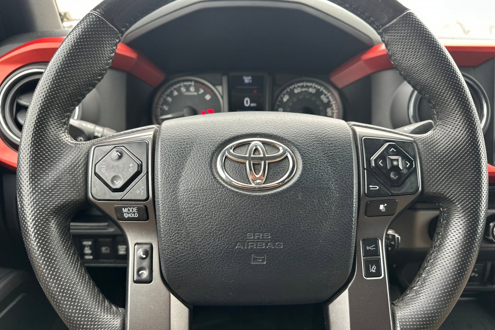Used 2018 Toyota Tacoma SR image 22
