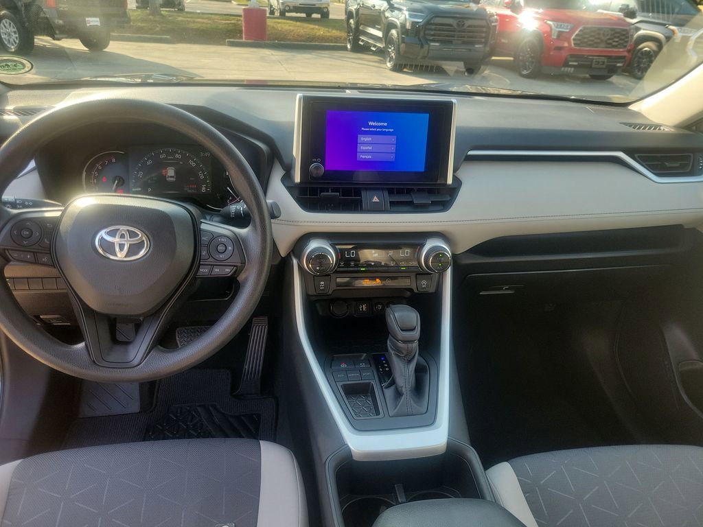 Used 2023 Toyota RAV4 XLE w/ Convenience Package image 18