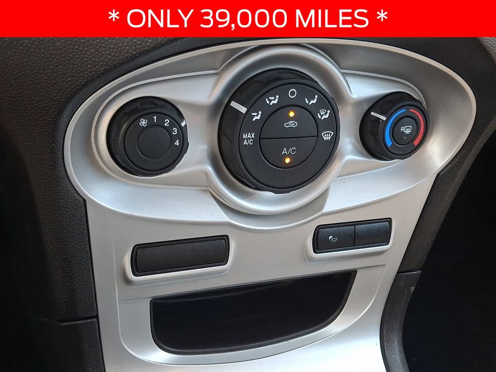 Used 2016 Ford Fiesta SE FWD image 15