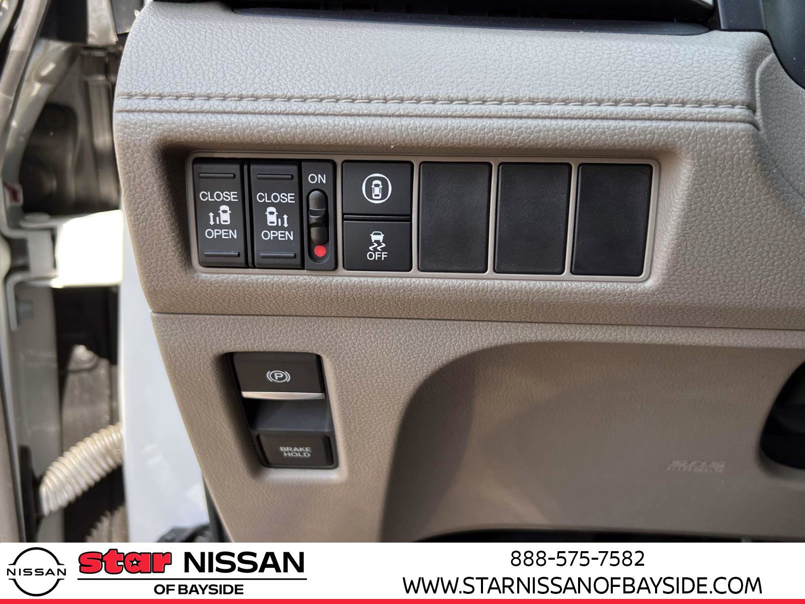 Used 2024 Honda Odyssey EX image 19