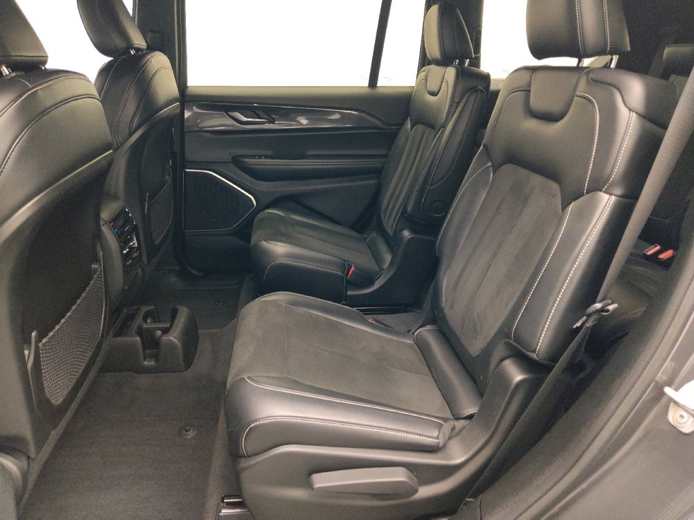 Used 2021 Jeep Grand Cherokee L Laredo RWD image 18