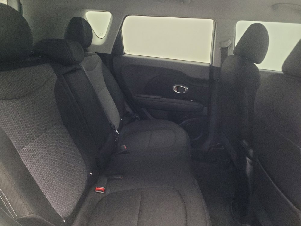 Used 2019 Kia Soul + FWD image 19
