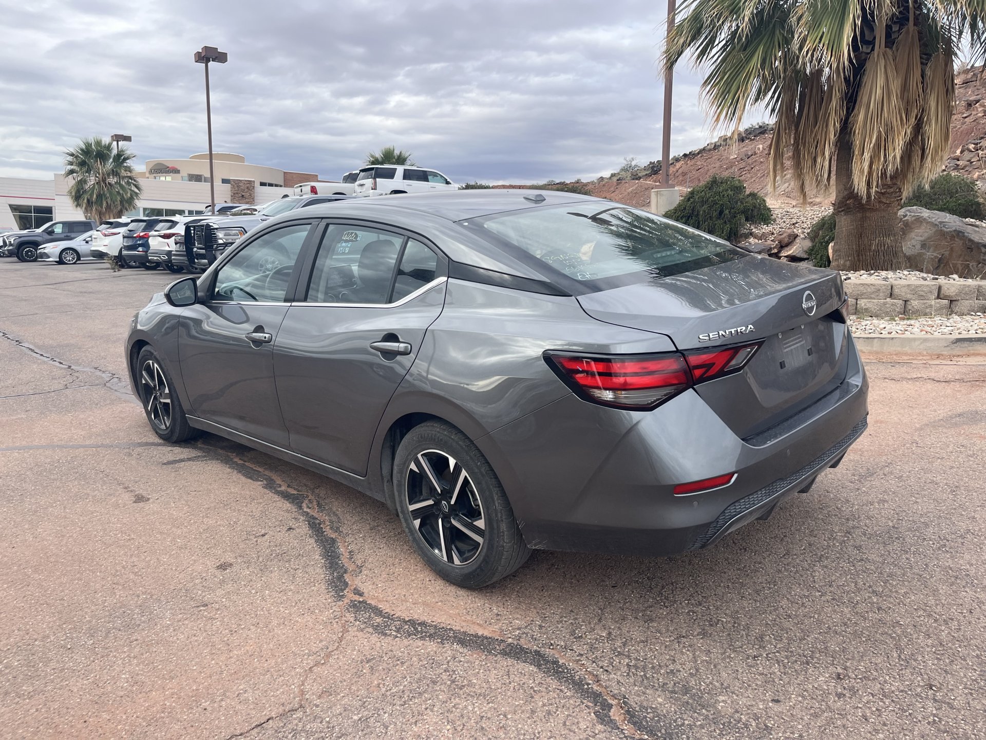 Used 2025 Nissan Sentra SV FWD image 1