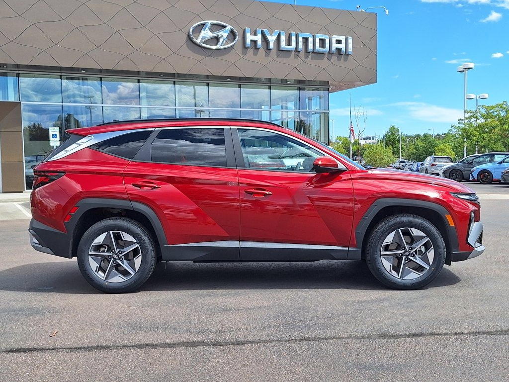 Certified 2026 Hyundai Tucson SEL Plus AWD/4WD image 2